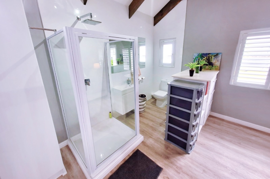 4 Bedroom Property for Sale in Marina Martinique Eastern Cape